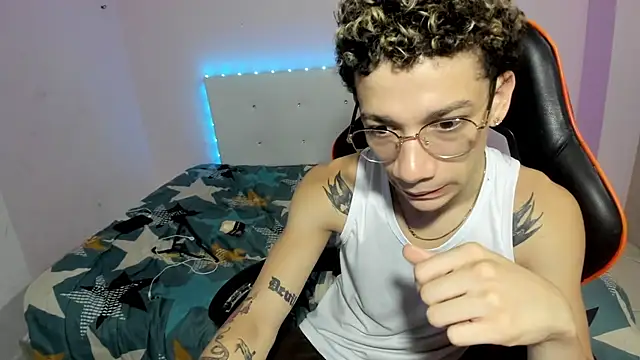 Snapshot of mateodeamjo chatting on October 26, 2025, 10:59 am mateodeamjo online show from October 26, 2025, 10:59 am