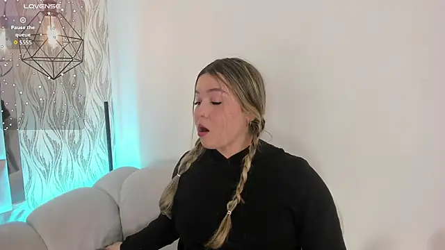 Snapshot of 1m_dalhia chatting on December 22, 2025, 8:09 pm 1m dalhia online show from December 22, 2025, 8:09 pm