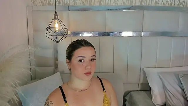 Snapshot of 1m_dalhia chatting on February 3, 2026, 8:47 pm 1m dalhia online show from February 3, 2026, 8:47 pm