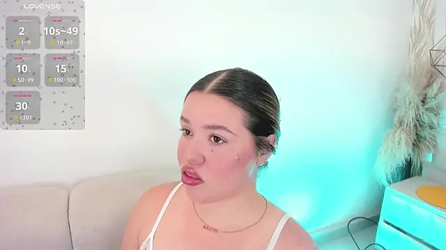 1m dalhia online show from April 7, 2026, 9:27 pm