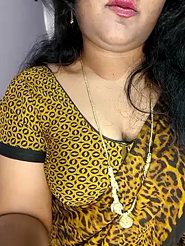 louise92 online show from March 28, 2026, 9:54 am