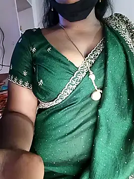 louise92 online show from May 16, 2026, 7:02 pm
