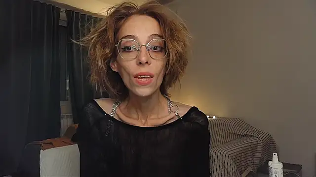 Snapshot of amber_quell_here chatting on April 10, 2026, 4:36 pm amber quell here online show from April 10, 2026, 4:36 pm