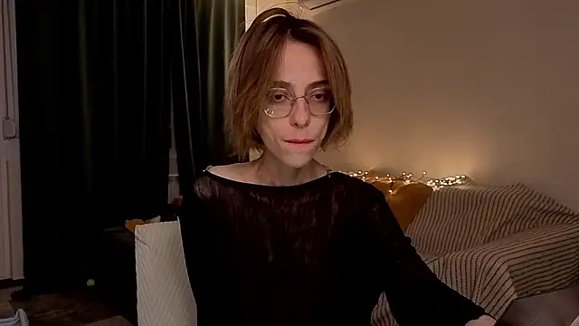 Snapshot of amber_quell_here chatting on March 7, 2026, 5:40 pm amber quell here online show from March 7, 2026, 5:40 pm