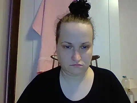  squirty cum lady  online show from March 17, 2025, 10:29 pm