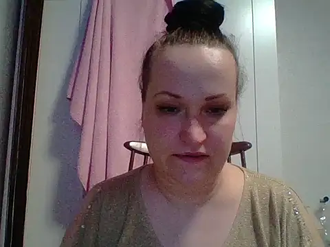  squirty cum lady  online show from March 23, 2025, 5:10 am