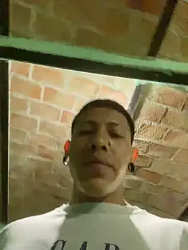 nowex18 online show from October 10, 2025, 2:12 am