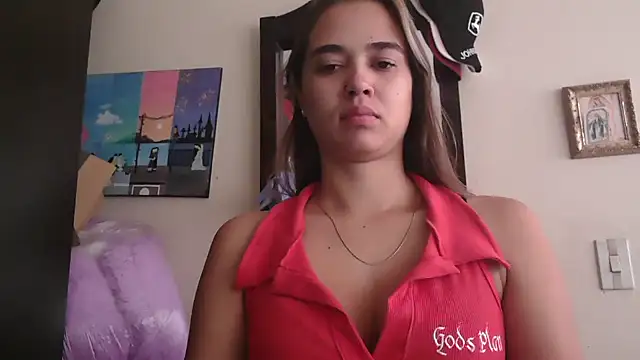 trianabell online show from April 5, 2026, 5:08 pm