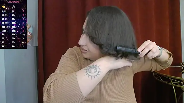 Snapshot of BustyAllyy chatting on November 23, 2025, 6:29 pm BustyAllyy online show from November 23, 2025, 6:29 pm