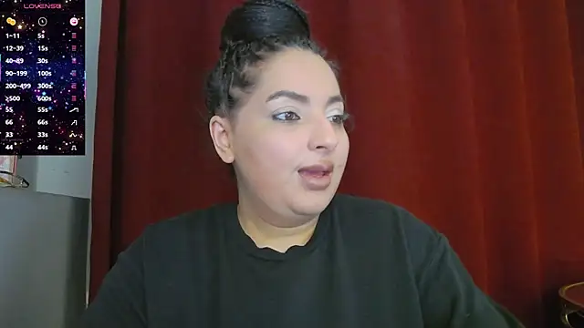 Snapshot of BustyAllyy chatting on October 24, 2025, 4:28 pm BustyAllyy online show from October 24, 2025, 4:28 pm