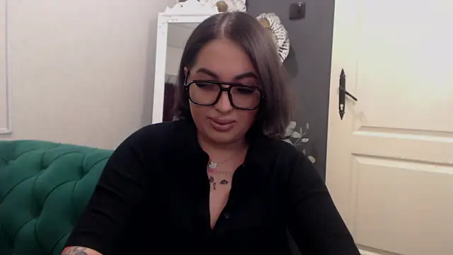 Snapshot of BustyAllyy chatting on April 28, 2026, 4:11 pm BustyAllyy online show from April 28, 2026, 4:11 pm