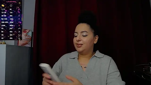 Snapshot of BustyAllyy chatting on November 10, 2025, 8:47 pm BustyAllyy online show from November 10, 2025, 8:47 pm