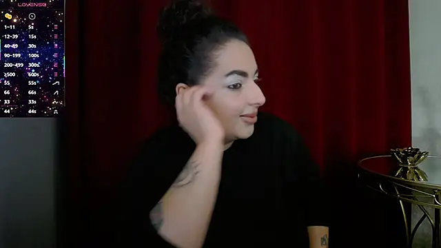 Snapshot of BustyAllyy chatting on November 12, 2025, 7:29 pm BustyAllyy online show from November 12, 2025, 7:29 pm