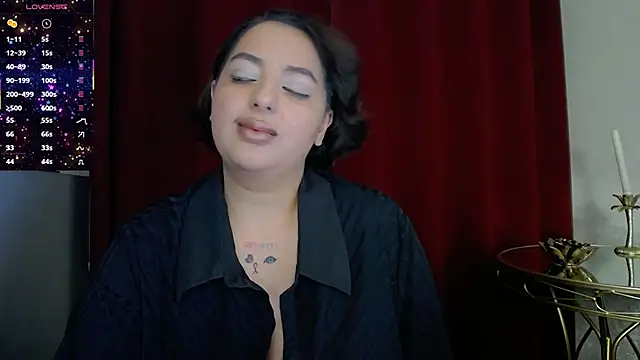 Snapshot of BustyAllyy chatting on November 7, 2025, 7:29 pm BustyAllyy online show from November 7, 2025, 7:29 pm