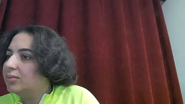 Snapshot of BustyAllyy chatting on December 15, 2025, 7:31 pm BustyAllyy online show from December 15, 2025, 7:31 pm