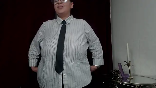 BustyAllyy online show from March 5, 2026, 10:05 pm