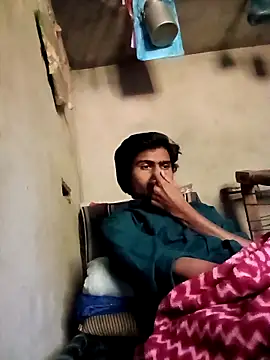 Snapshot of News3x@xh chatting on December 15, 2025, 4:40 am News3xxh online show from December 15, 2025, 4:40 am