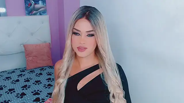 Snapshot of Amanda_bigx chatting on February 24, 2026, 3:46 pm Amanda bigx online show from February 24, 2026, 3:46 pm