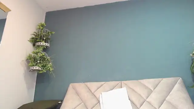 SharisWillian online show from November 19, 2025, 3:50 am