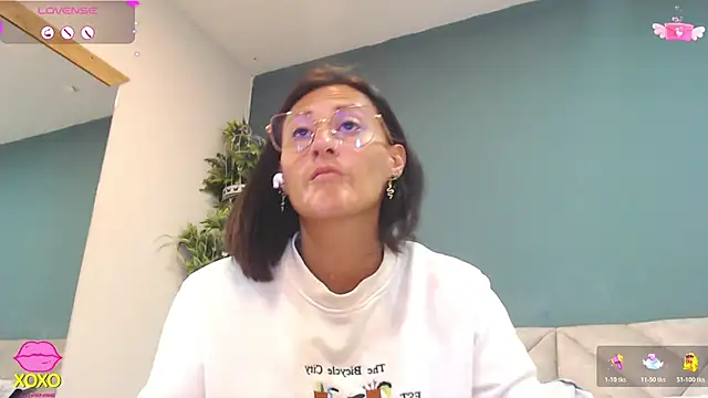 SharisWillian online show from March 31, 2026, 3:30 am