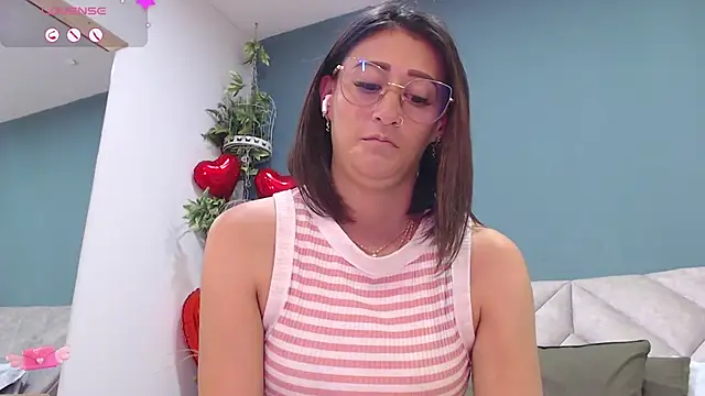 Snapshot of SharisWillian chatting on February 27, 2025, 9:40 am SharisWillian online show from February 27, 2025, 9:40 am
