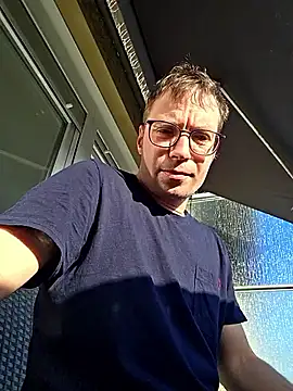 Snapshot of Schnubby1 chatting on February 24, 2026, 2:29 pm Schnubby1 online show from February 24, 2026, 2:29 pm