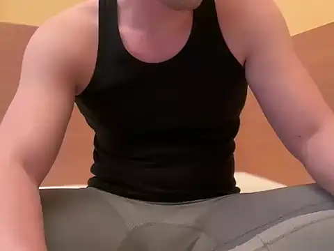 Snapshot of etat_onn chatting on October 19, 2025, 10:45 pm etat onn online show from October 19, 2025, 10:45 pm