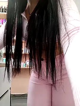 Snapshot of alondraabrown chatting on November 20, 2025, 2:18 pm alondraabrown online show from November 20, 2025, 2:18 pm