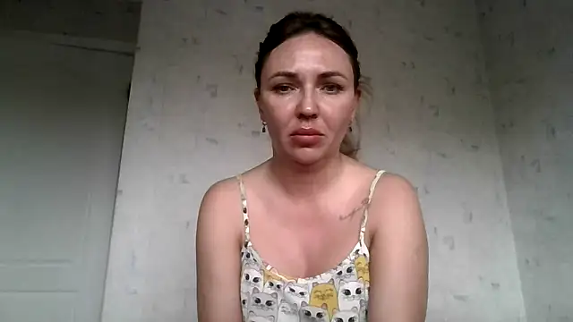 Snapshot of AngelinaLove28 chatting on May 25, 2026, 6:23 am AngelinaLove28 online show from May 25, 2026, 6:23 am