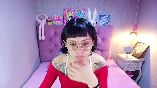 Snapshot of charlottemoonxz chatting on March 5, 2026, 6:59 pm charlottemoonxz online show from March 5, 2026, 6:59 pm