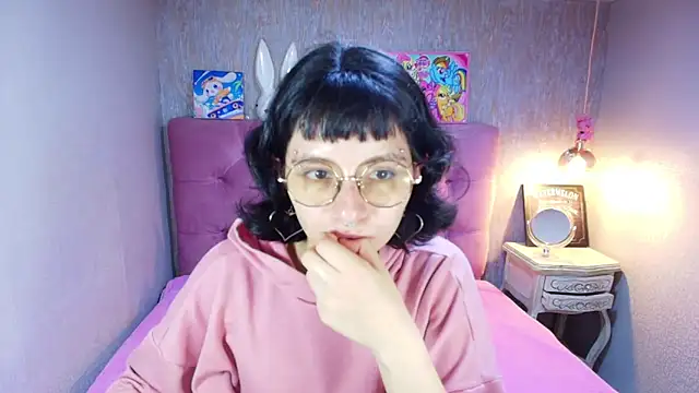 Snapshot of charlottemoonxz chatting on May 25, 2026, 6:50 pm charlottemoonxz online show from May 25, 2026, 6:50 pm