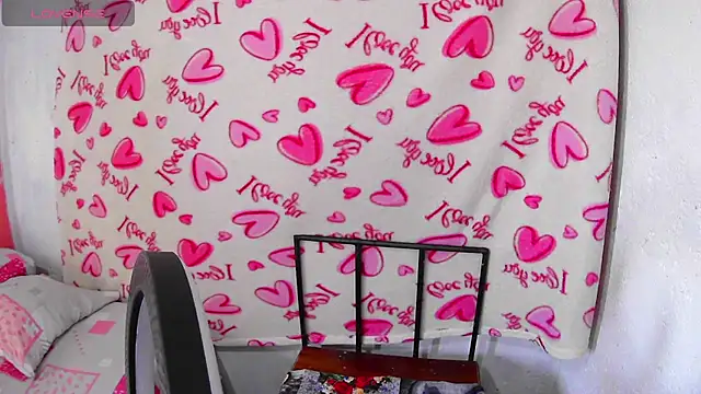 lynieh- online show from September 25, 2025, 8:59 pm