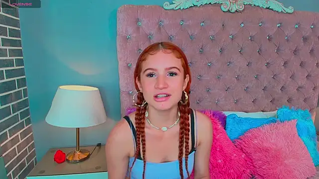 Snapshot of AdelaineBest chatting on September 11, 2025, 8:09 pm AdelaineBest online show from September 11, 2025, 8:09 pm