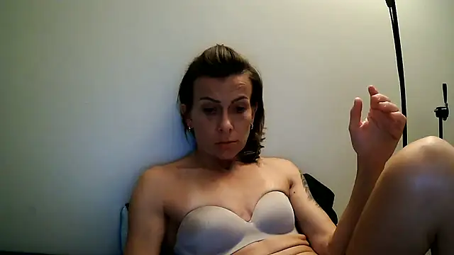 anechka1 online show from July 18, 2026, 1:14 am