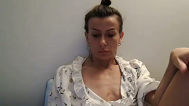 anechka1 online show from July 13, 2026, 12:54 am