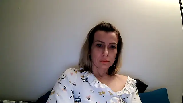 anechka1 online show from March 25, 2026, 11:58 pm