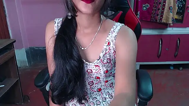 Snapshot of Angel_Alison_ chatting on February 14, 2025, 5:25 pm Angel Alison  online show from February 14, 2025, 5:25 pm