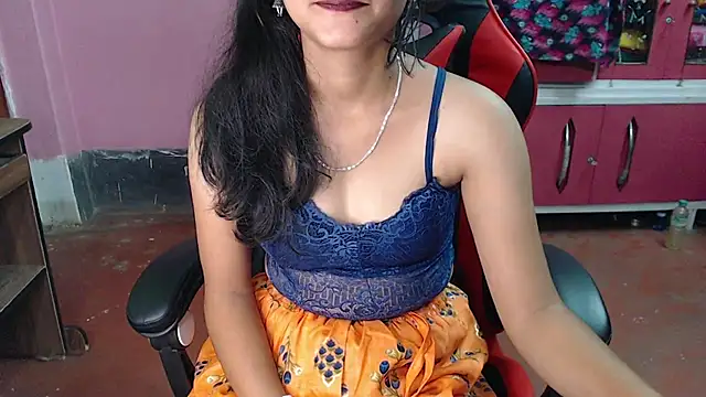 Snapshot of Angel_Alison_ chatting on February 23, 2025, 9:37 pm Angel Alison  online show from February 23, 2025, 9:37 pm