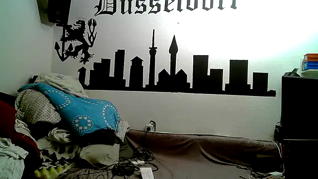 0815lukas2024 online show from September 25, 2025, 8:48 pm