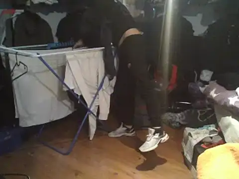 0815lukas2024 online show from March 8, 2025, 5:49 am