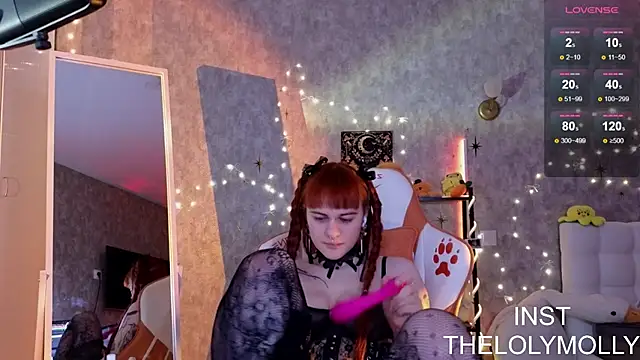 Snapshot of LolyMolli chatting on February 5, 2026, 10:11 am LolyMolli online show from February 5, 2026, 10:11 am