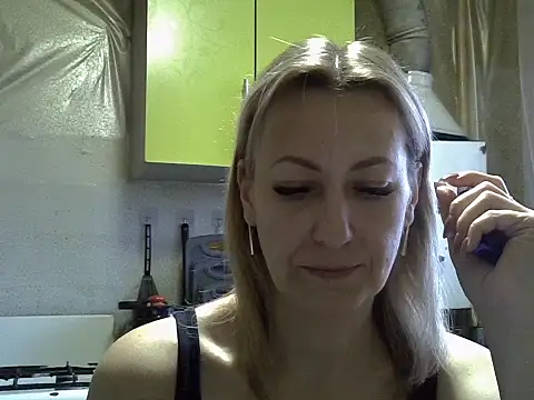 AshleyXHoney online show from November 10, 2025, 6:51 am