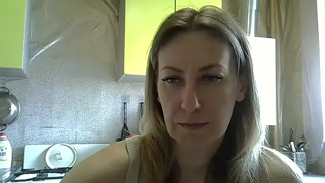 Snapshot of AshleyXHoney chatting on May 7, 2026, 6:39 am AshleyXHoney online show from May 7, 2026, 6:39 am