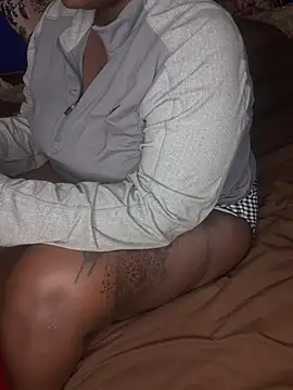 Snapshot of Sweet_Vannah chatting on October 28, 2025, 10:41 pm Sweet Vannah online show from October 28, 2025, 10:41 pm