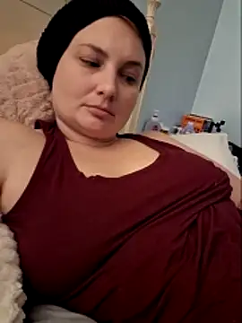 MilfyMrsRobinson online show from February 12, 2026, 12:54 am