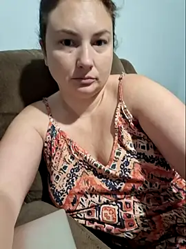 MilfyMrsRobinson online show from September 27, 2025, 1:28 pm