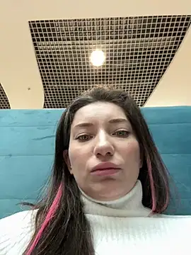 Snapshot of MooonReal chatting on March 6, 2025, 3:13 am MooonReal online show from March 6, 2025, 3:13 am