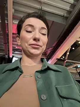 Snapshot of MooonReal chatting on January 26, 2025, 3:17 am MooonReal online show from January 26, 2025, 3:17 am