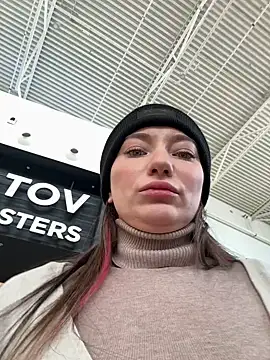 Snapshot of MooonReal chatting on March 14, 2025, 3:15 am MooonReal online show from March 14, 2025, 3:15 am