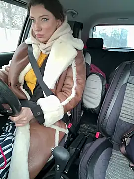 Snapshot of MooonReal chatting on January 29, 2025, 2:51 am MooonReal online show from January 29, 2025, 2:51 am